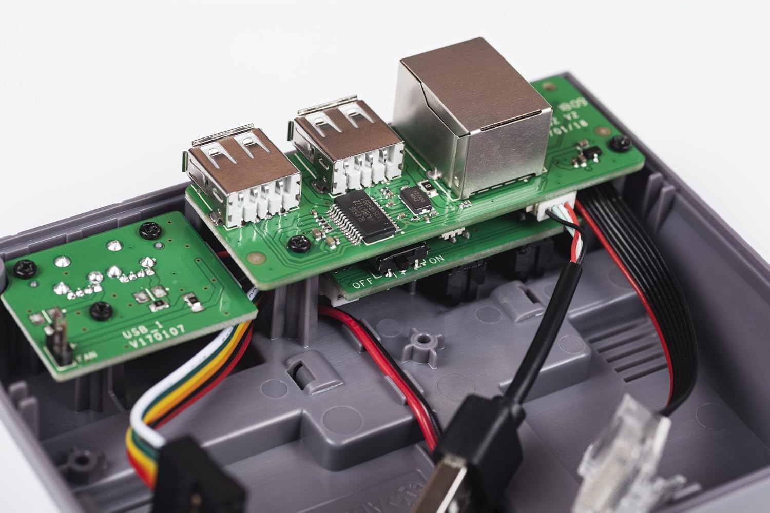 เคส Retroflag NESPi Plus พร้อม - Turing Pi 2 บทวิจารณ์และราคา